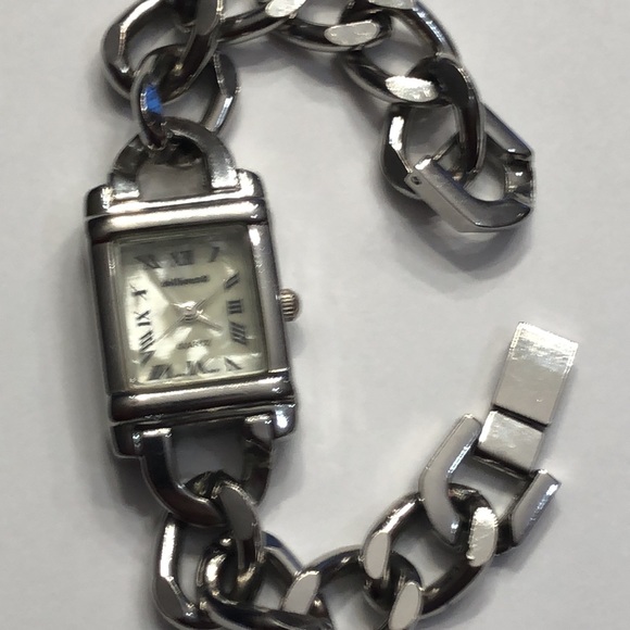 Dollhouse Ladies Watch - silver tone. - Picture 3 of 15